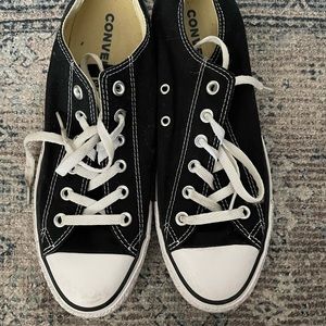Black Low Top Converse Chuck Taylor All Star Classic Sneakers
